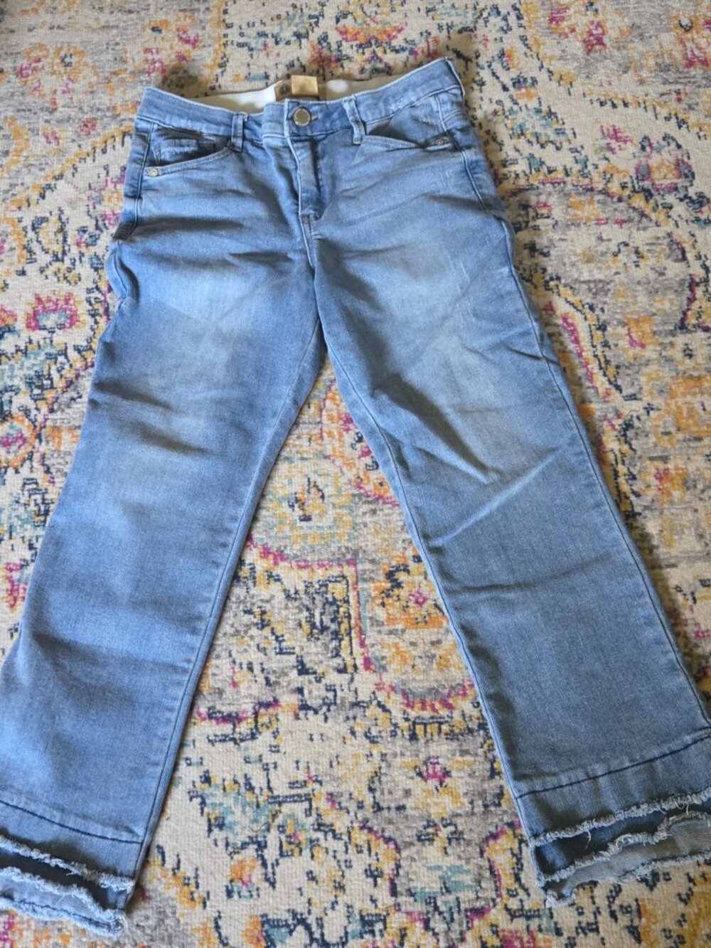 Democracy Ab Solution Cropped Jeans Size 8 Light Wash Raw Hem Straight Leg